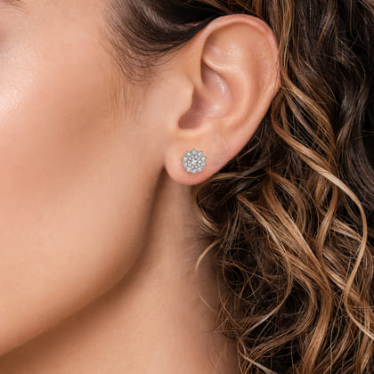 Floral - 14K White Gold Flower Diamond Stud Earrings