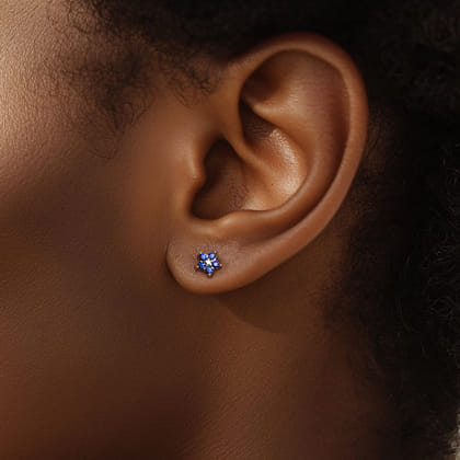 Floral - 14K Yellow Gold Diamond and Sapphire Flower Stud Earrings