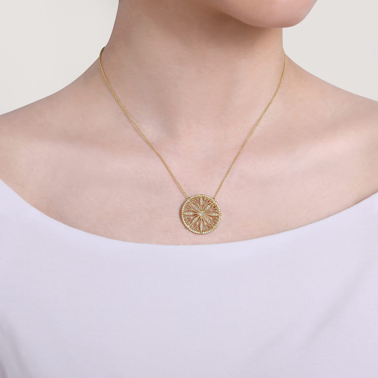 Floral - Vintage Inspired 14K Yellow Gold Floral Diamond Pendant Necklace - 0.55 ct - Shot 3