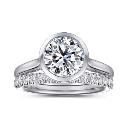 Giovana - 14K White Gold Round Bezel Set Diamond Engagement Ring