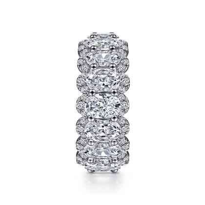 Ischia - 14K White Gold Oval Diamond Halo Eternity Band