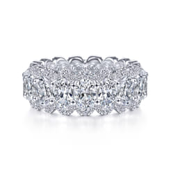 Ischia - 14K White Gold Oval Diamond Halo Eternity Band