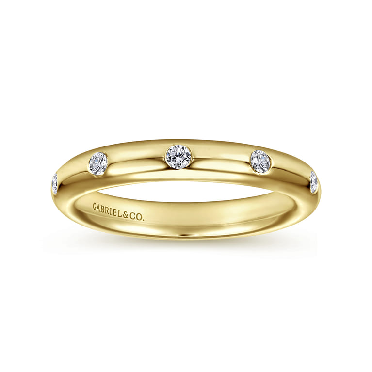 Straight Wedding Ring in 14k Yellow Gold with Round Natural Diamond at Gabriel & Co. - Shot 4