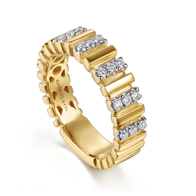 Straight Wedding Ring in 14k Yellow Gold with Round Natural Diamond at Gabriel & Co. - Shot 3
