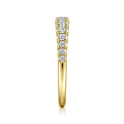 Kiana - 14K Yellow Gold Graduating Diamond Anniversary Band
