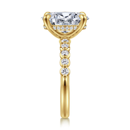 Kim - 14K Yellow Gold Oval Diamond Engagement Ring