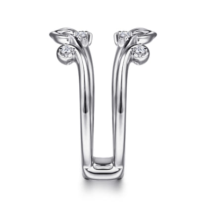 Kiss - 14K White Gold Prong set Diamond Ring Enhancer