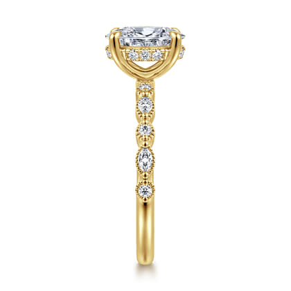 Lanna - 14K Yellow Gold Oval Diamond Engagement Ring