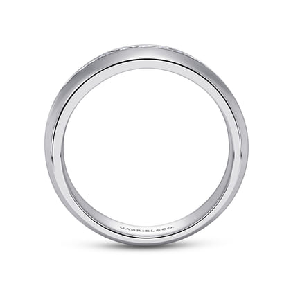 Lazare - 14k White Gold Channel Set Round 15 Stone Diamond Anniversary Band