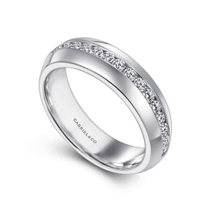 Lazare - 14k White Gold Channel Set Round 15 Stone Diamond Anniversary Band