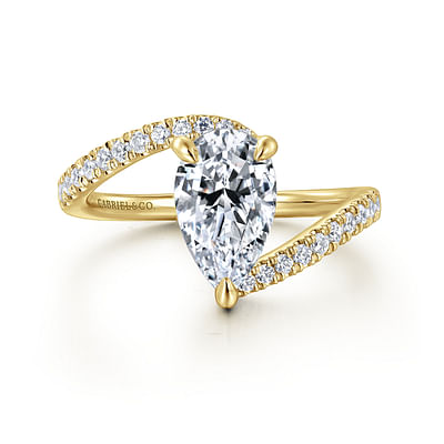 Leina - 14K Yellow Gold Pear Shape Halo Diamond Engagement Ring