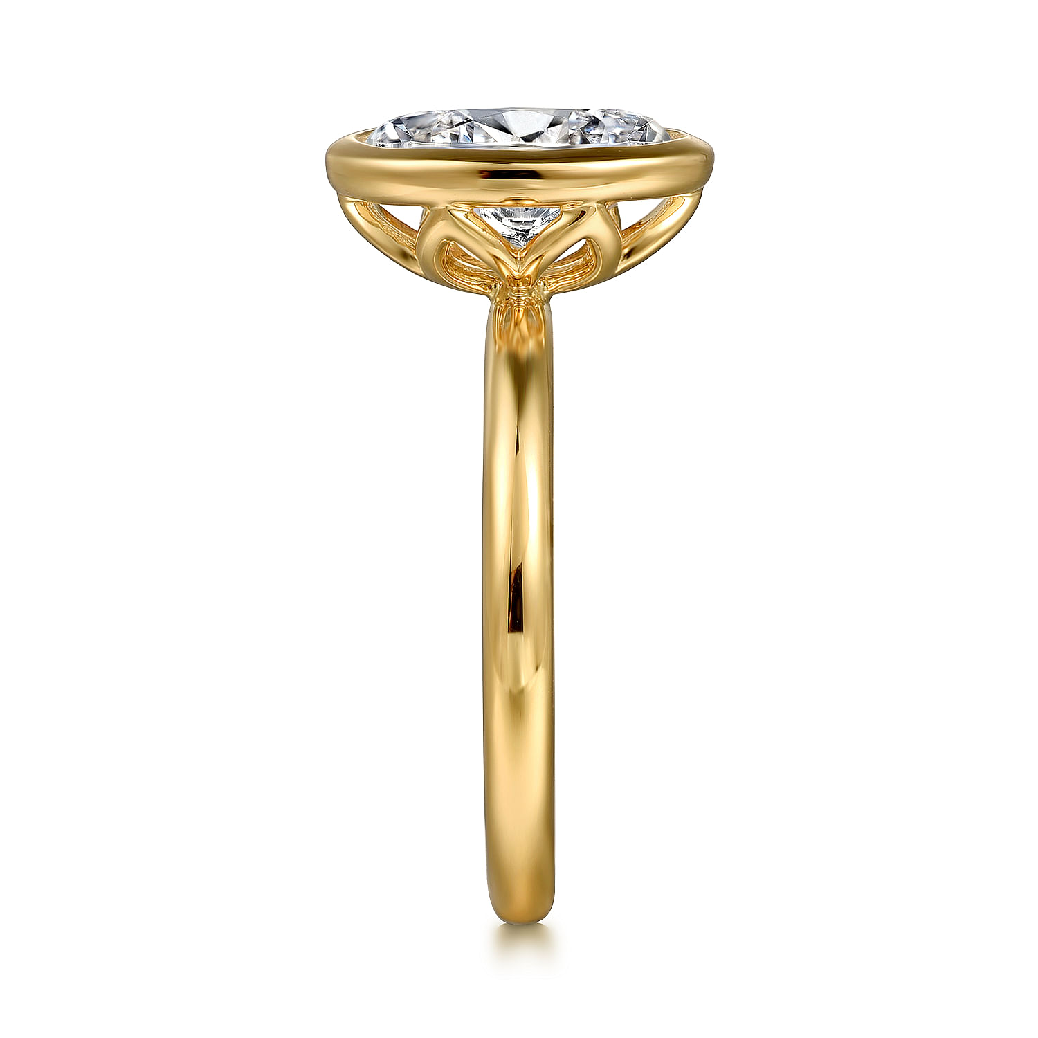 Linny - 14K Yellow Gold Oval Bezel Set Diamond Engagement Ring