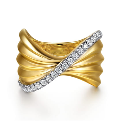 Lumiere - 14K Yellow Gold Diamond and Diamond Cut Criss Cross Ring