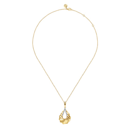 Lumiere - 14K Yellow Gold Diamond and Diamond Cut Pendant Necklace