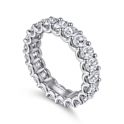 Luminara - 14K White Gold Scallop Setting Oval Diamond Eternity Band