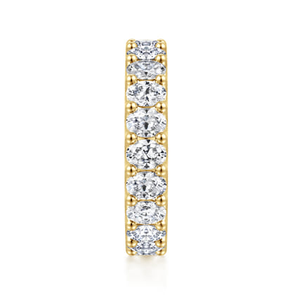 Luminara - 14K Yellow Gold Scallop Setting Oval Diamond Eternity Band