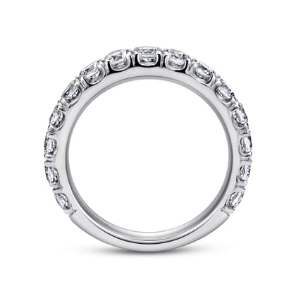 Madrid - 14K White Gold French Pave Set Diamond Wedding Band