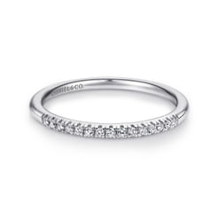Madrid - 14K White Gold French Pave Set Diamond Wedding Band