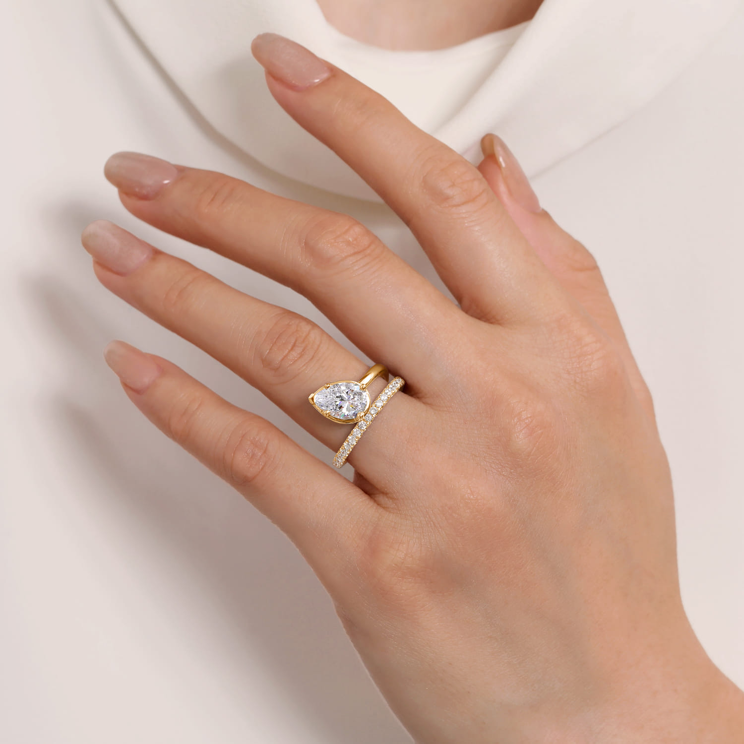 Margo - 14K Yellow Gold Bezel Prong Pear Shape Wrap Engagement Ring