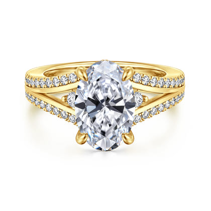 Mariselle - 14K Yellow Gold Split Shank Oval Three Stone Diamond Engagement Ring