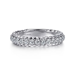 Massa - 14K White Gold Diamond Anniversary Band with Scalloped Edge
