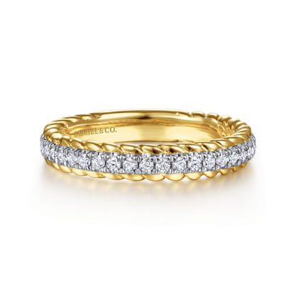Massa - 14K White-Yellow Gold Diamond Anniversary Band with Scalloped Edge