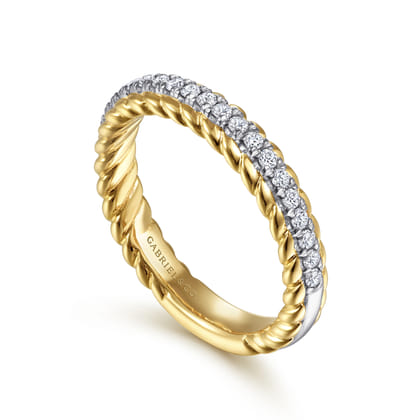 Massa - 14K White-Yellow Gold Diamond Anniversary Band with Scalloped Edge