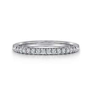 Montreal - 14K White Gold French Pave Set Diamond Eternity Band