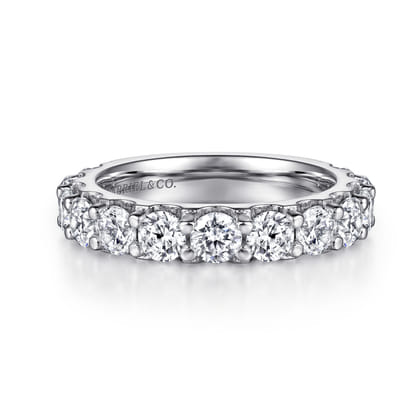 Montreal - 14K White Gold Shared Prong Diamond Wedding Band