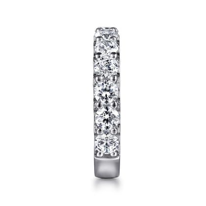 Montreal - 14K White Gold Shared Prong Diamond Wedding Band
