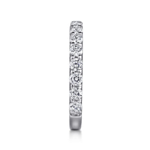 Montreal - Platinum Shared Prong Diamond Wedding Band