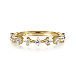Nice - 14K Yellow Gold Single Prong Diamond Anniversary Band