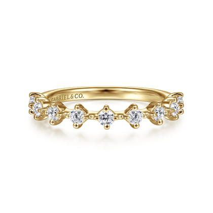 Nice - 14K Yellow Gold Single Prong Diamond Anniversary Band