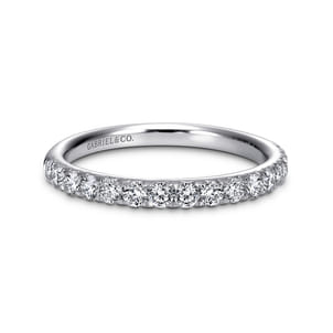 Nimes - 14K White Gold Fishtail Pave Diamond Wedding Band