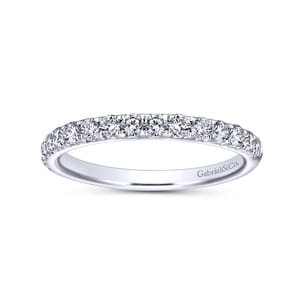 Nimes - 14K White Gold Fishtail Pave Diamond Wedding Band