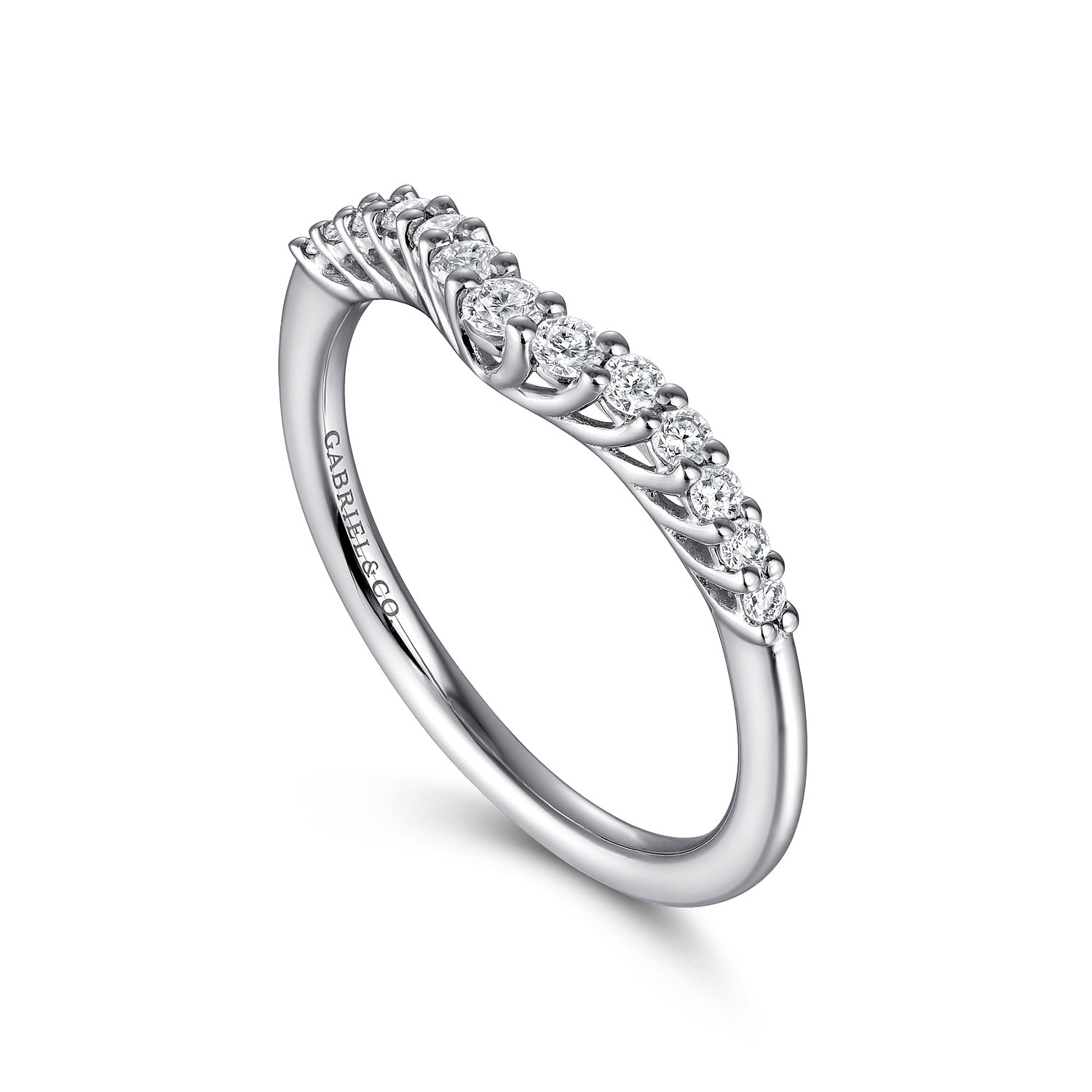 Ostrava - Curved Platinum Shared Prong Diamond Wedding Band