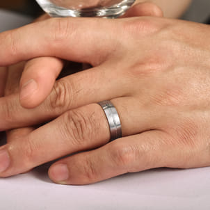 Owen - 14K White Gold 6mm - Men's Wedding Band in Satin Finish