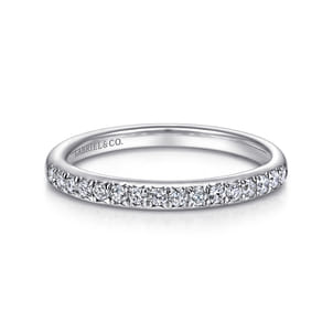 Panama - 14K White Gold Round 16 Stone Diamond Wedding Band