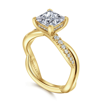 Panelope - 14K Yellow Gold Twisted Princess Cut Diamond Engagement Ring