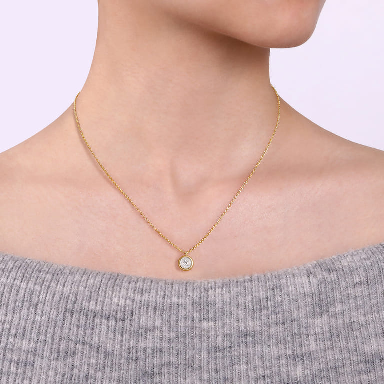 Pendant Necklace 14K Yellow Gold Diamond 0.25ct - 0.25 ct - Shot 3