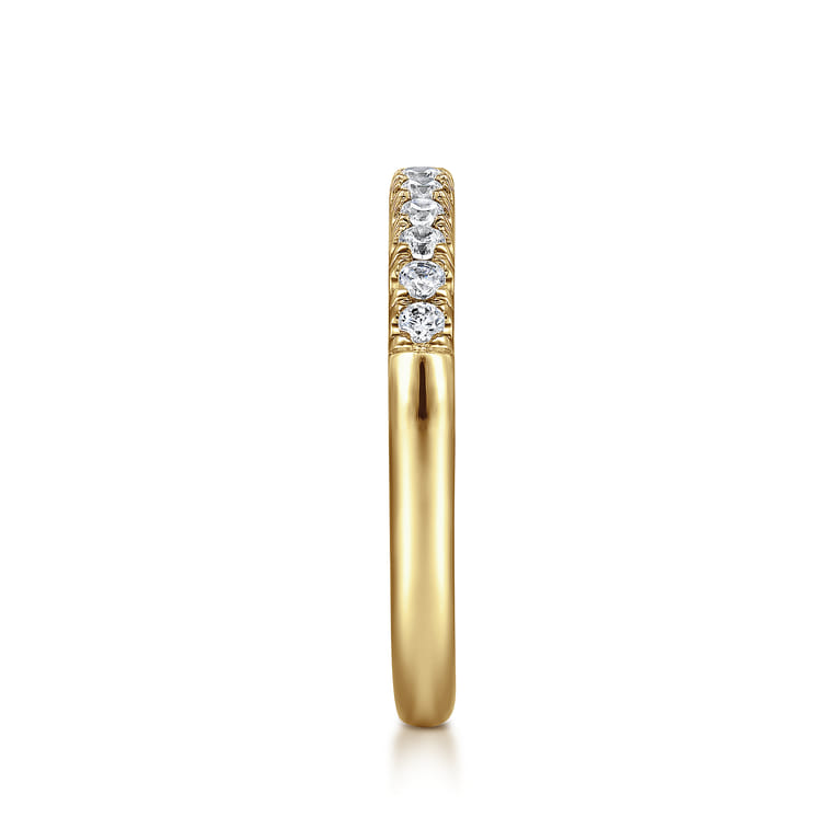 Straight Wedding Ring in 14k Yellow Gold with Round Natural Diamond at Gabriel & Co. - Shot 4