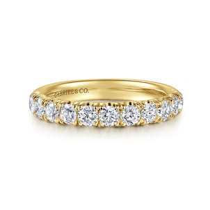 Portofino - 14K Yellow Gold 11 Stone French Pave Diamond Wedding Band