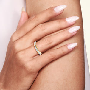 Portofino - 14K Yellow Gold 11 Stone French Pave Diamond Wedding Band