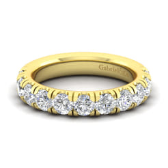 Portofino - 14K Yellow Gold Round 11 Stone Diamond Anniversary Band