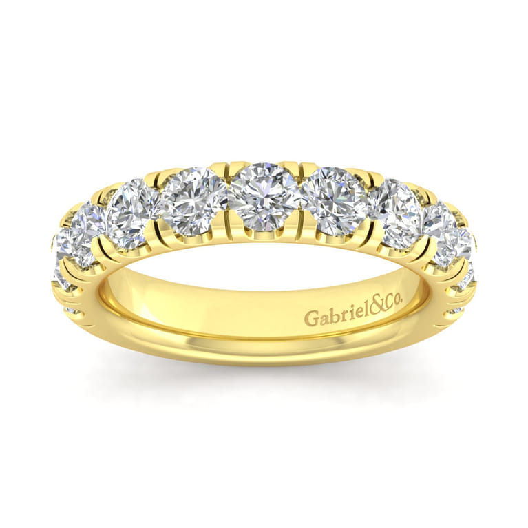 Straight Wedding Ring in 14k Yellow Gold with Round Natural Diamond at Gabriel & Co. - Shot 5
