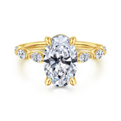 Posh - 14K Yellow Gold Oval Diamond Engagement Ring