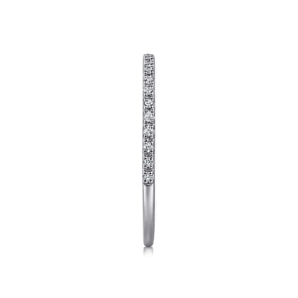 Prague - 14K White Gold Prong Set Diamond Wedding Band