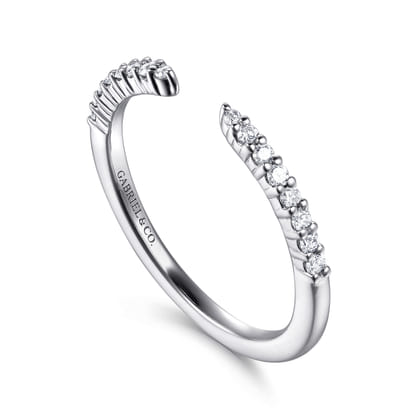Prismé - 14K White Gold Prong Setting Open Diamond Anniversary Band