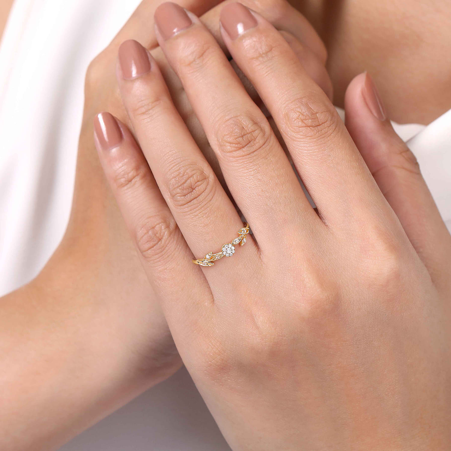 What Finger Does A On Which Finger Is The Promise Ring Worn Wedding What Hand Is Promise Ring Worn On Wedding Which Finger Do You Wear  Your Promise Ring On Go On