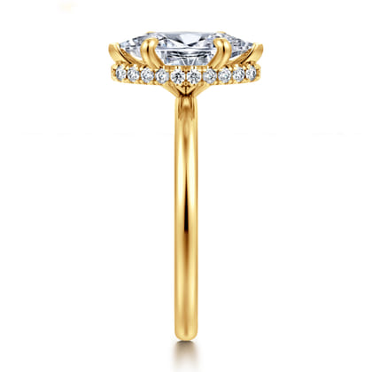 Rainah - 18K Yellow Gold Marquise Shape Diamond Engagement Ring